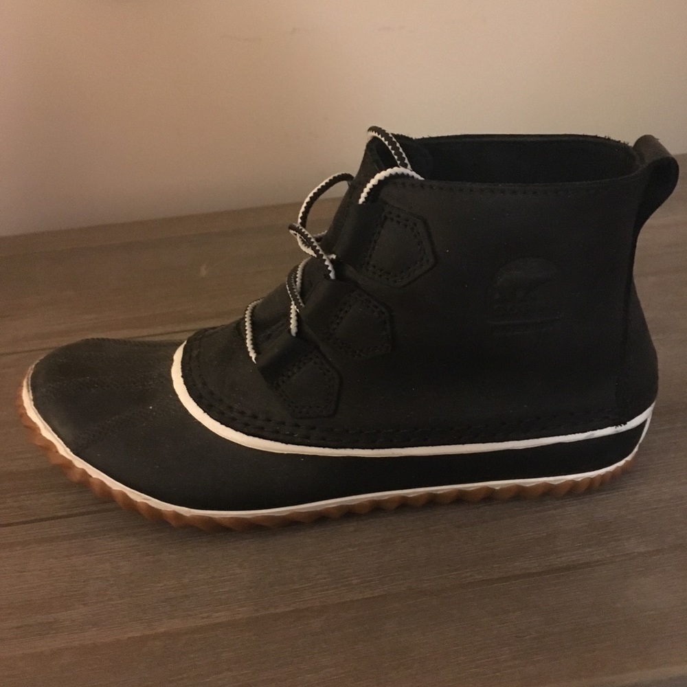 Sorel, Out and About- New Without Tags